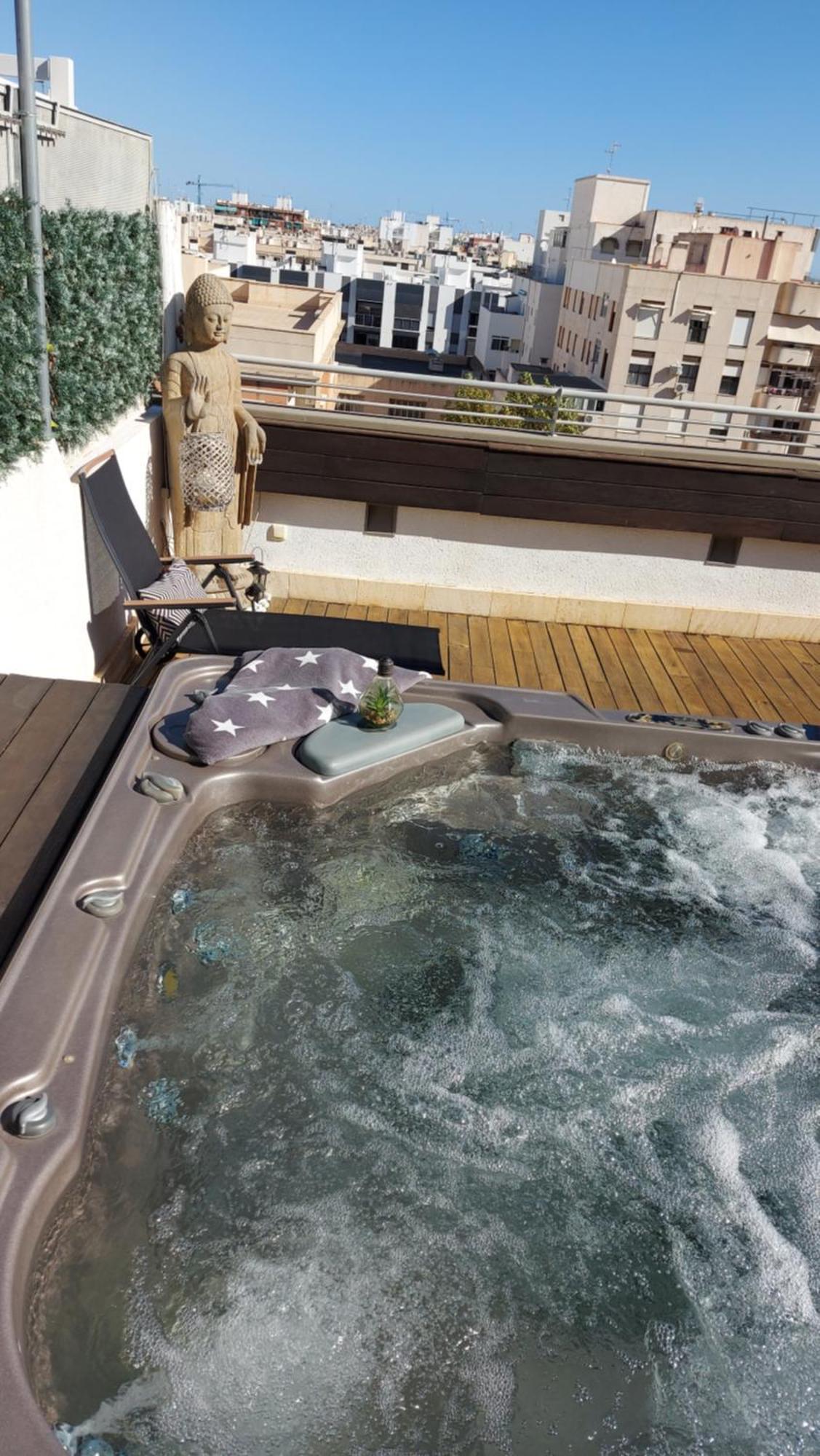 Appartamento Atico De Lujo Con Jacuzzi Climatizado En Terraza Elx Esterno foto